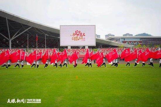 “我们会长期共行，我们认识到前方还有许多挑战和艰巨的工作，我们将以严谨、专业和热情的态度应对这些挑战。